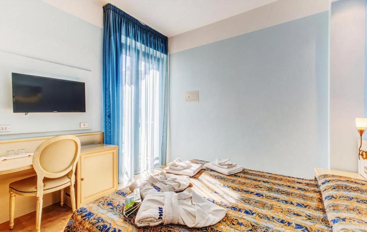 Hotel Royal-Spiaggia غاتيو أ ماري المظهر الخارجي الصورة