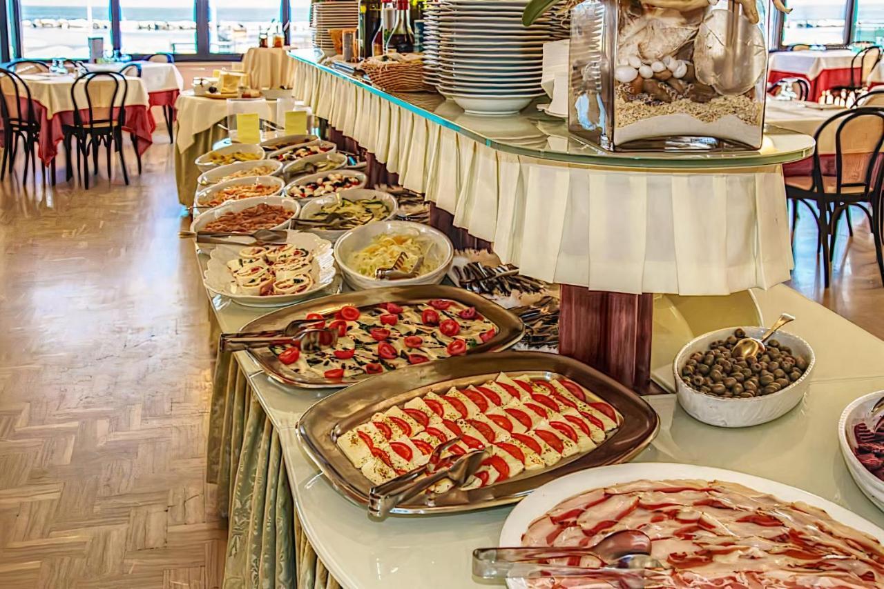 Hotel Royal-Spiaggia غاتيو أ ماري المظهر الخارجي الصورة