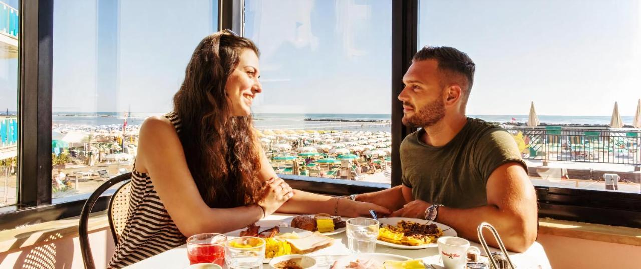 Hotel Royal-Spiaggia غاتيو أ ماري المظهر الخارجي الصورة